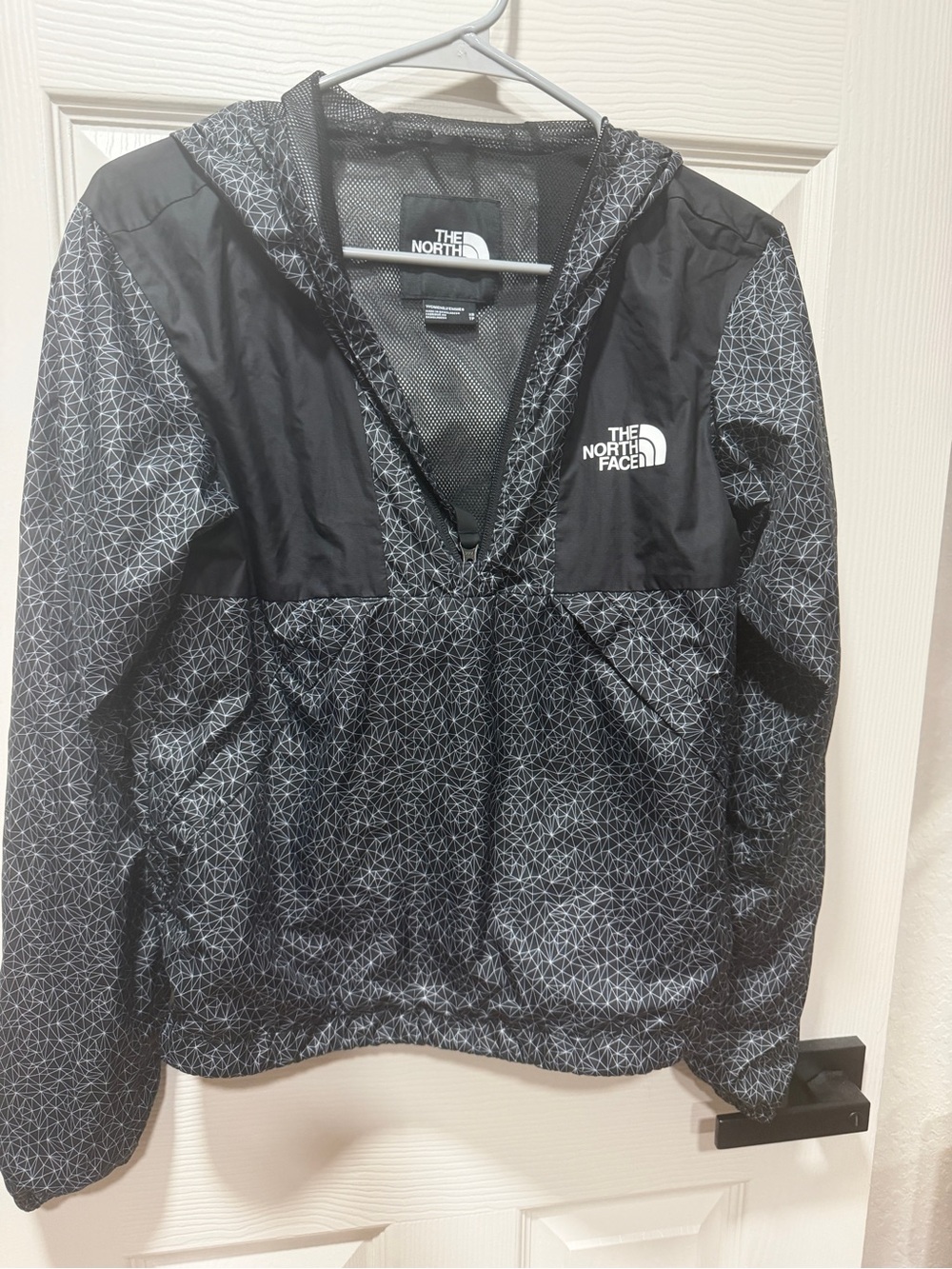 The North Face Black Geometric Hooded Utility Jacket - Women's